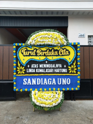 Papan Bunga Duka di Kebomas